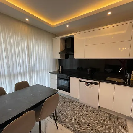 Apartment Family Near Cleopatra Alanya