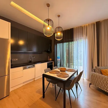 Sa Apartments! Cleopatra Duplex With Terrace אלאניה