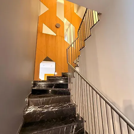 Апартаменти Sa Apartments! Cleopatra Duplex With Terrace *