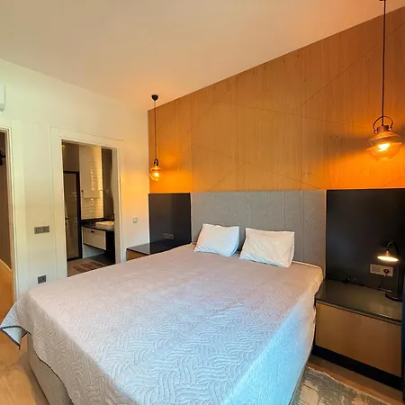 Апартаменти Sa Apartments! Cleopatra Duplex With Terrace